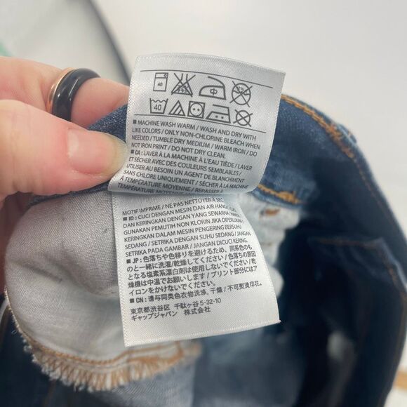 Old Navy Women's The Diva Distressed Cut Off Denim Jean Shorts Blue Size 16 - Picture 8 of 8